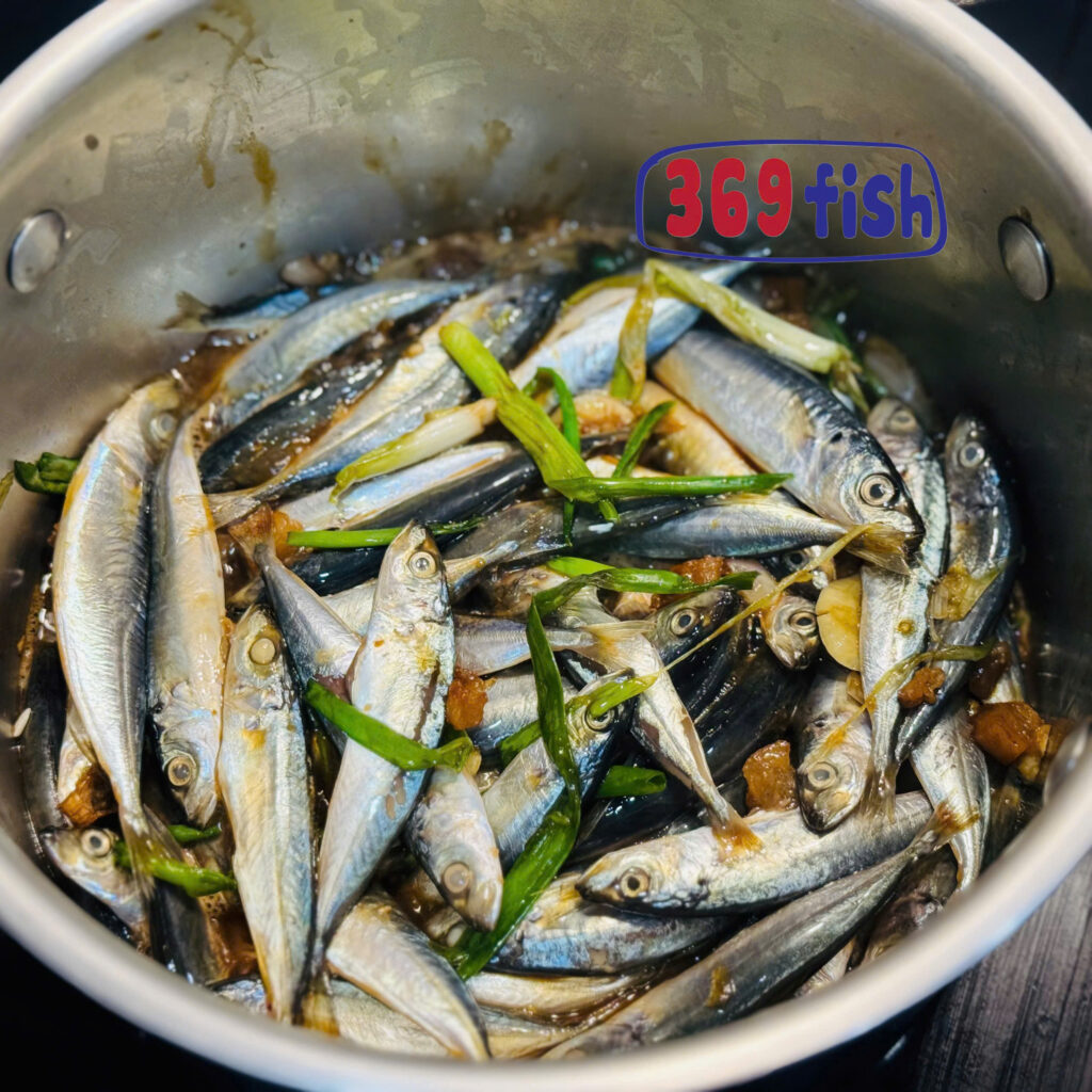 Cá nục kho